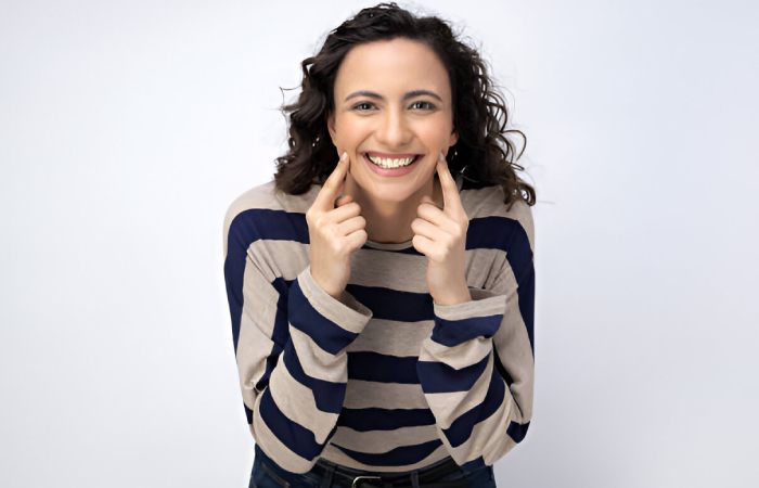 Teeth Whitening Write for Us